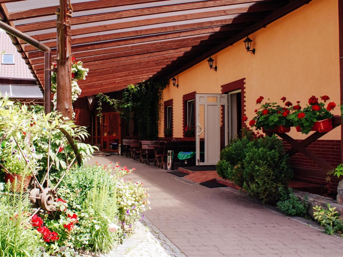 Gosciniec Pod Debem Vila Wilimy Exterior foto